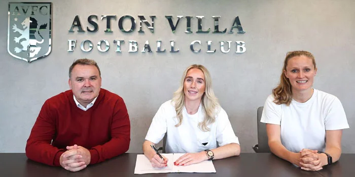 Missy Bo Kearns Dibeli oleh Aston Villa