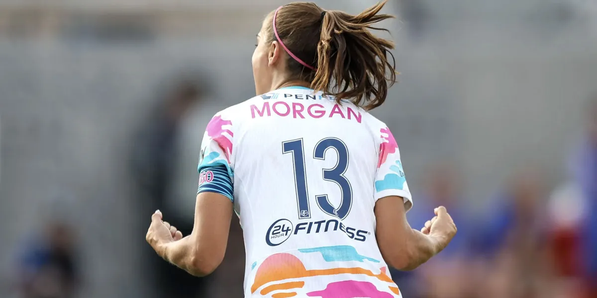 San Diego Wave Pensiunkan Nomor Punggung Legenda Alex Morgan