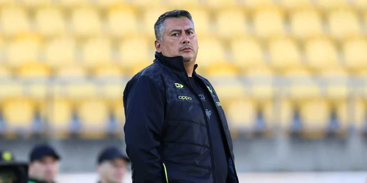 Pelatih Wellington Phoenix Mengundurkan Diri Usai Kekalahan Memalukan Derbi